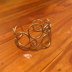 beautiful gold bracelet